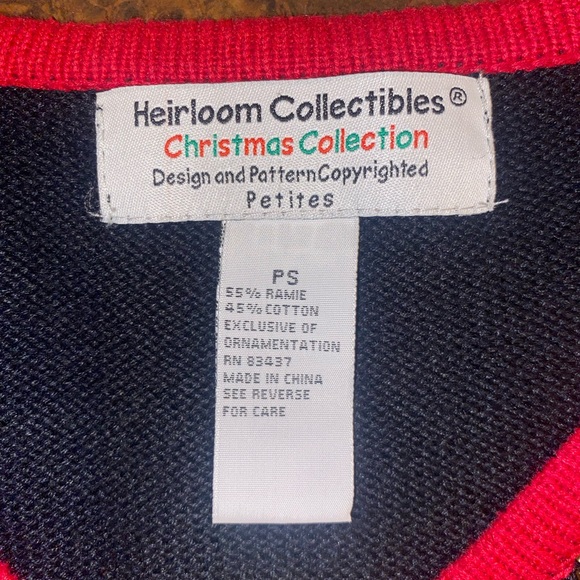 Heirloom International Christmas Collection - size small (petite) - Picture 3 of 9